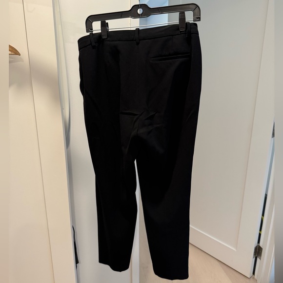 Theory cropped dress pants. - Picture 2 of 3